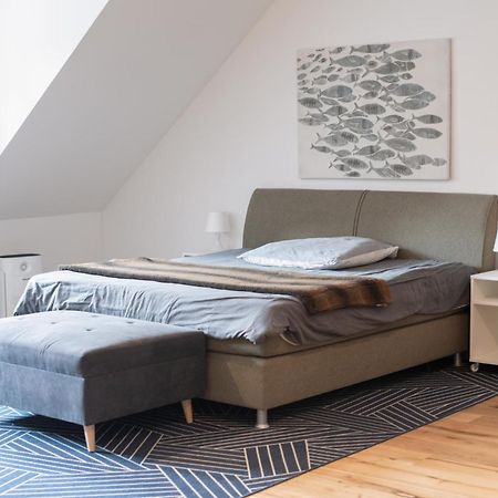 Apartment Mit Parkblick & Massagestuhl Leipzig Eksteriør bilde