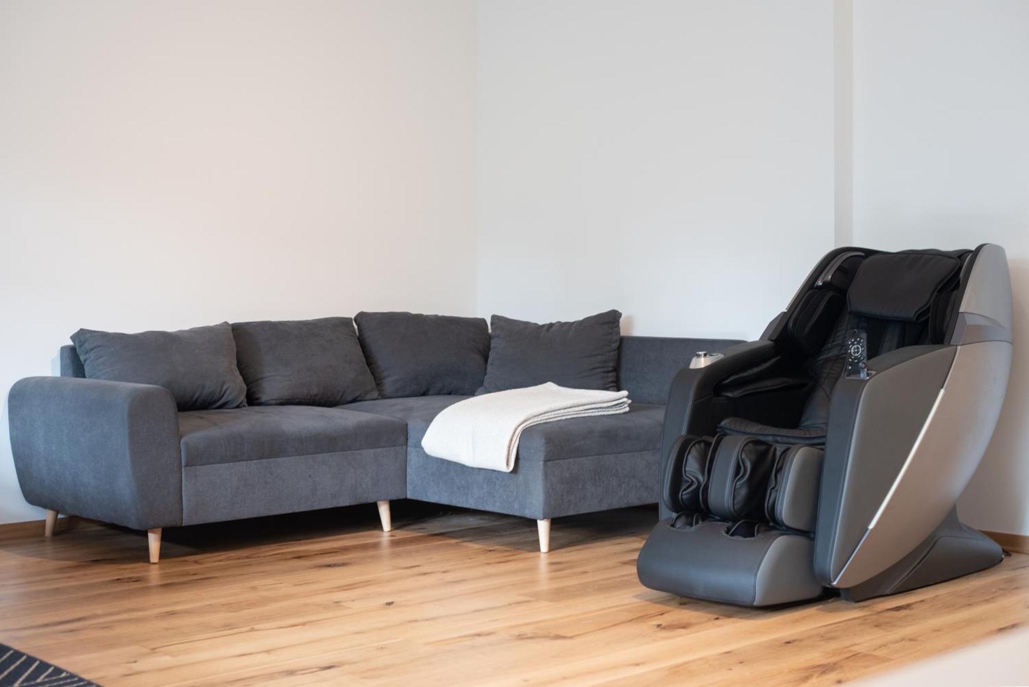 Apartment Mit Parkblick & Massagestuhl Leipzig Eksteriør bilde